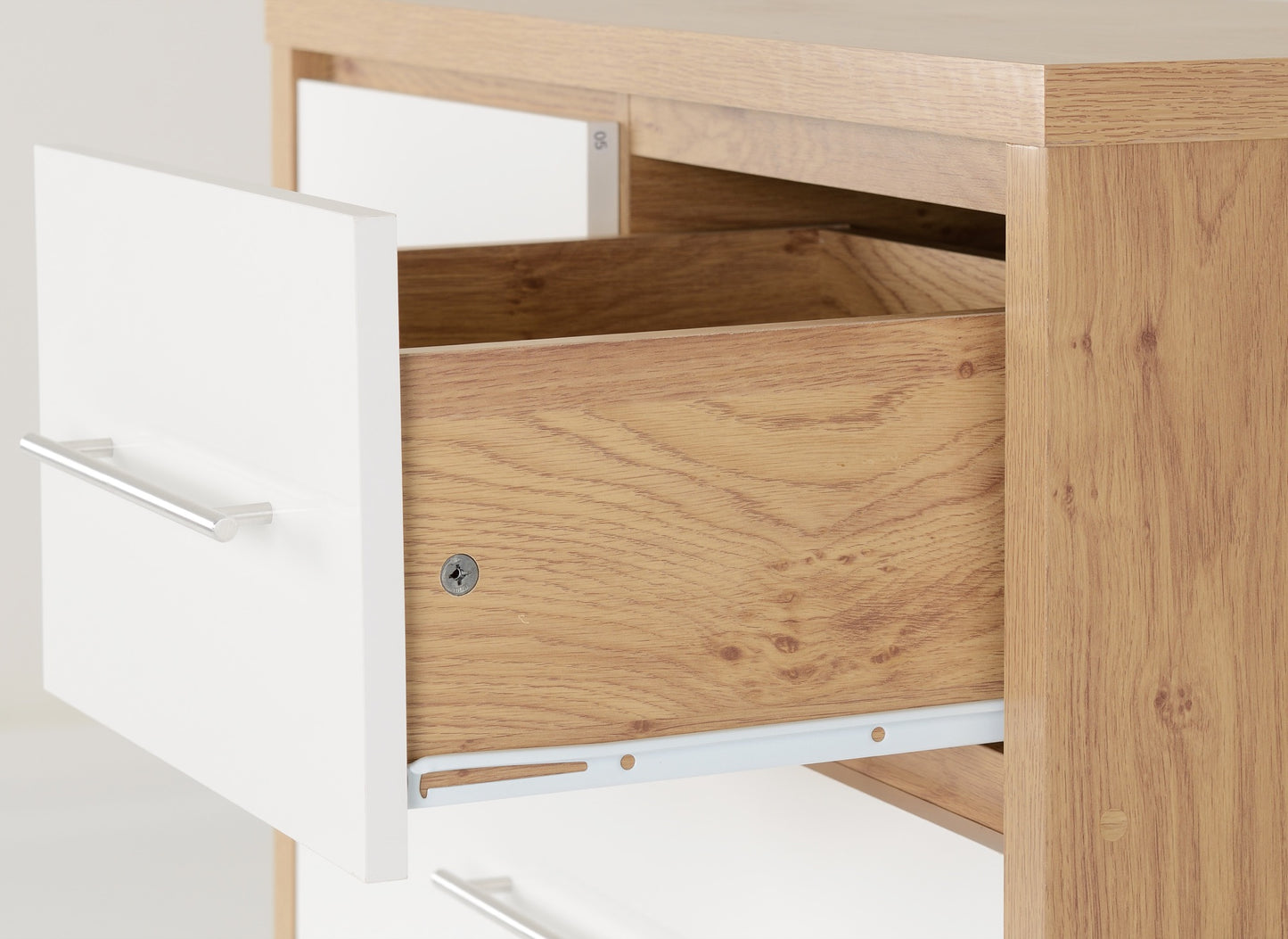 SEVILLE 3+2 DRAWER CHEST - WHITE GLOSS/LIGHT OAK EFFECT VENEER