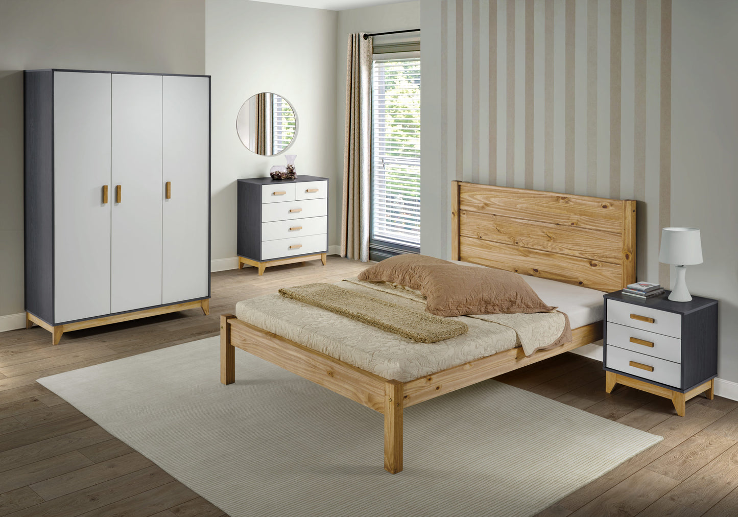 Barton 4'6" Bed - Waxed Pine