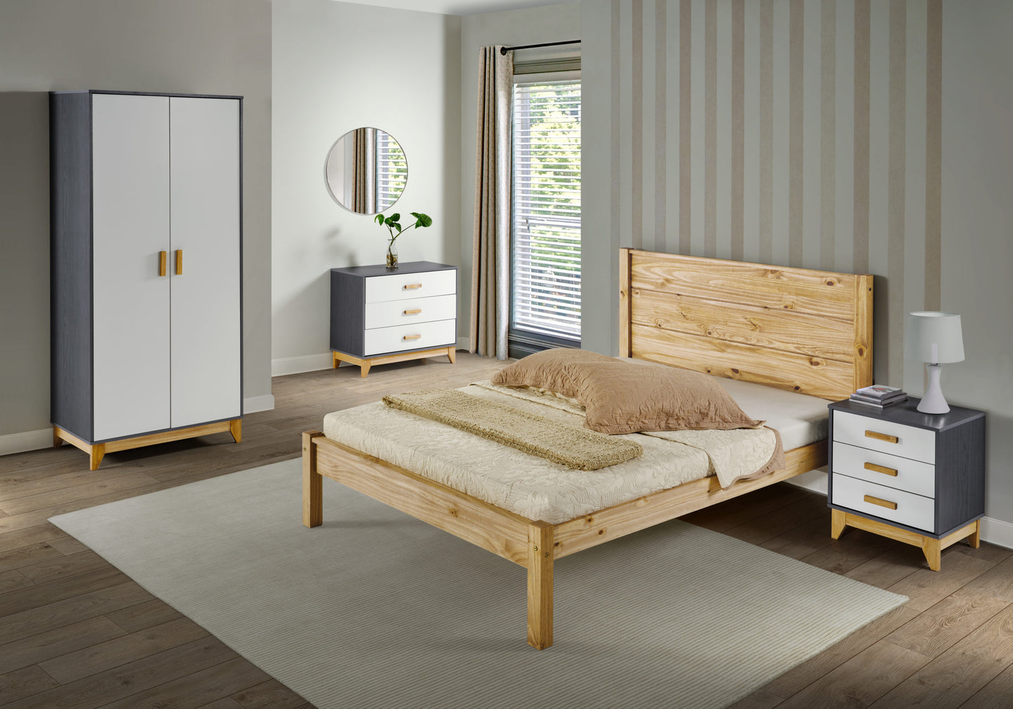 Barton 4'6" Bed - Waxed Pine