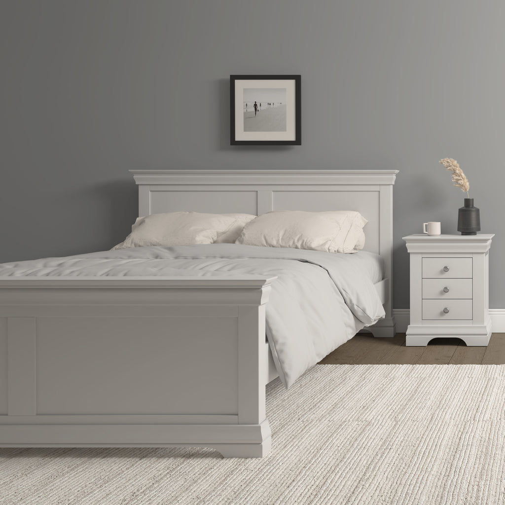Bordeaux 5' High End Bed - Ivory