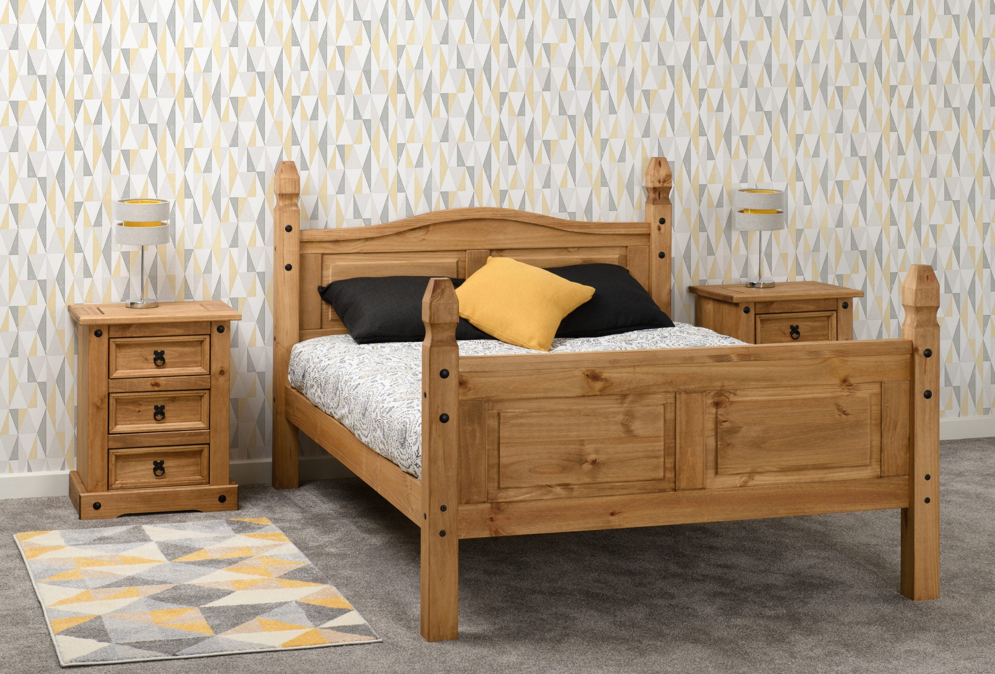 Corona 5' High End Bed - Distressed Waxed Pine