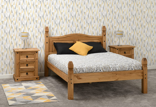 Corona 4'6" Low End Bed - Distressed Waxed Pine