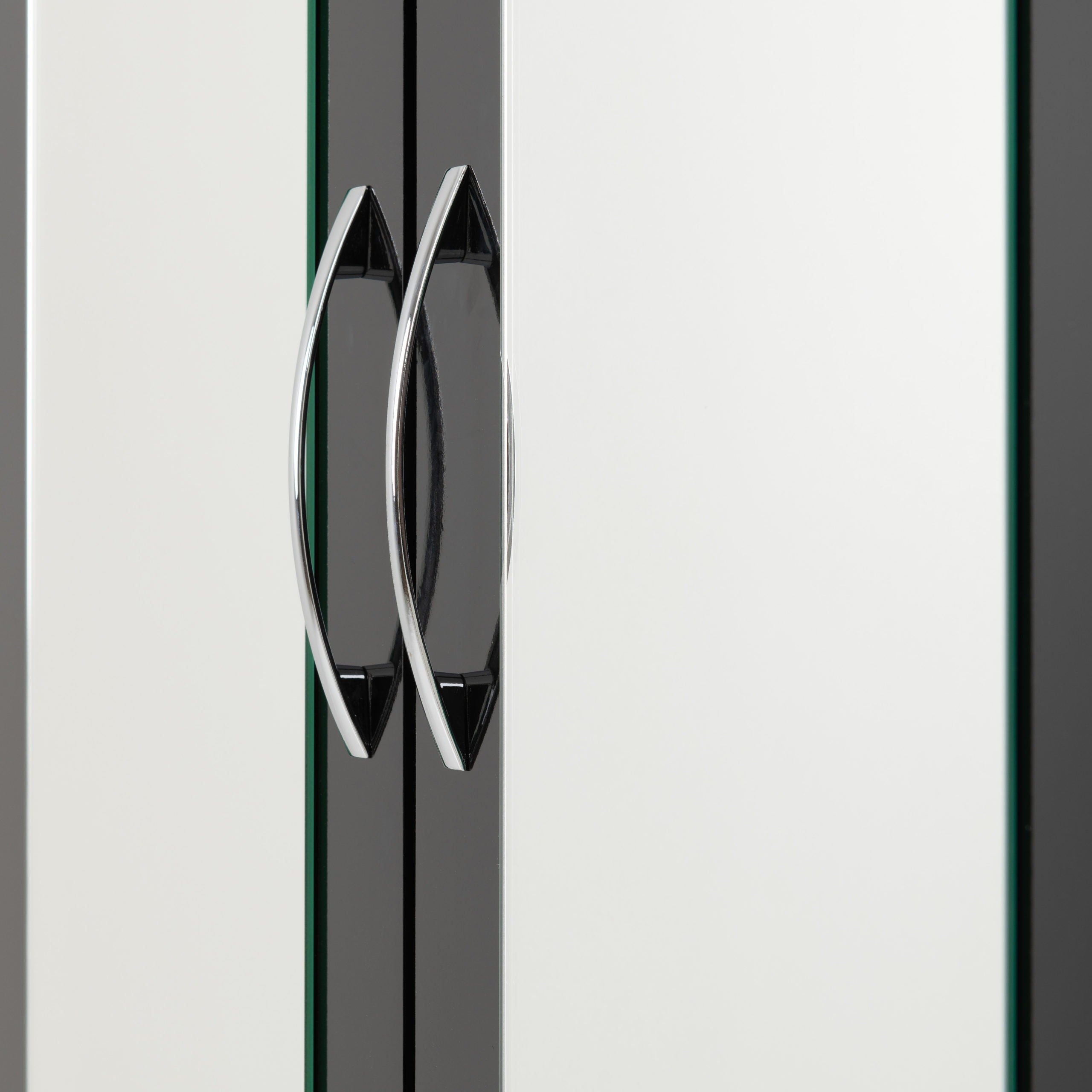 Nevada 3 Door 2 Drawer Wardrobe - Black Gloss