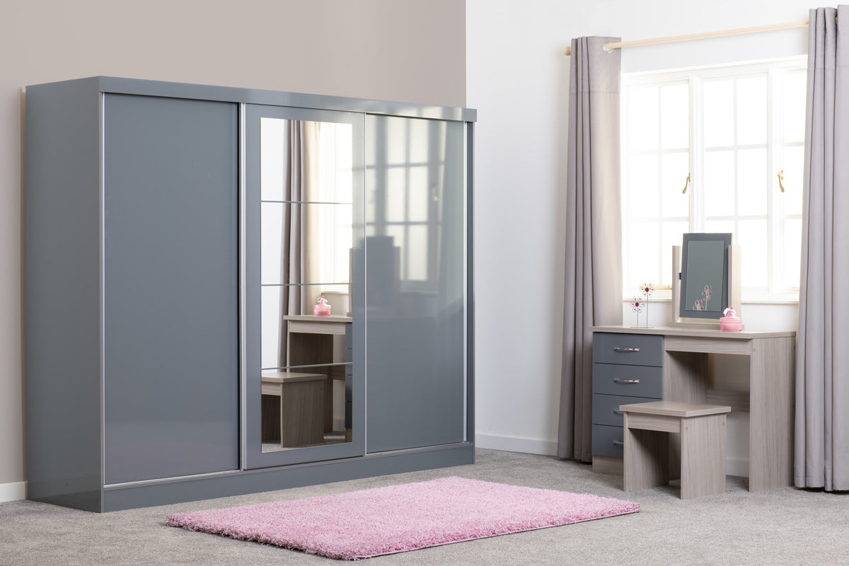 Nevada 3 Door Slider Wardrobe - Grey Gloss