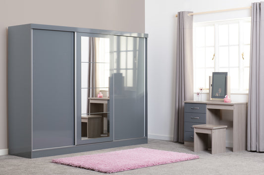 Nevada 3 Door Slider Wardrobe - Grey Gloss