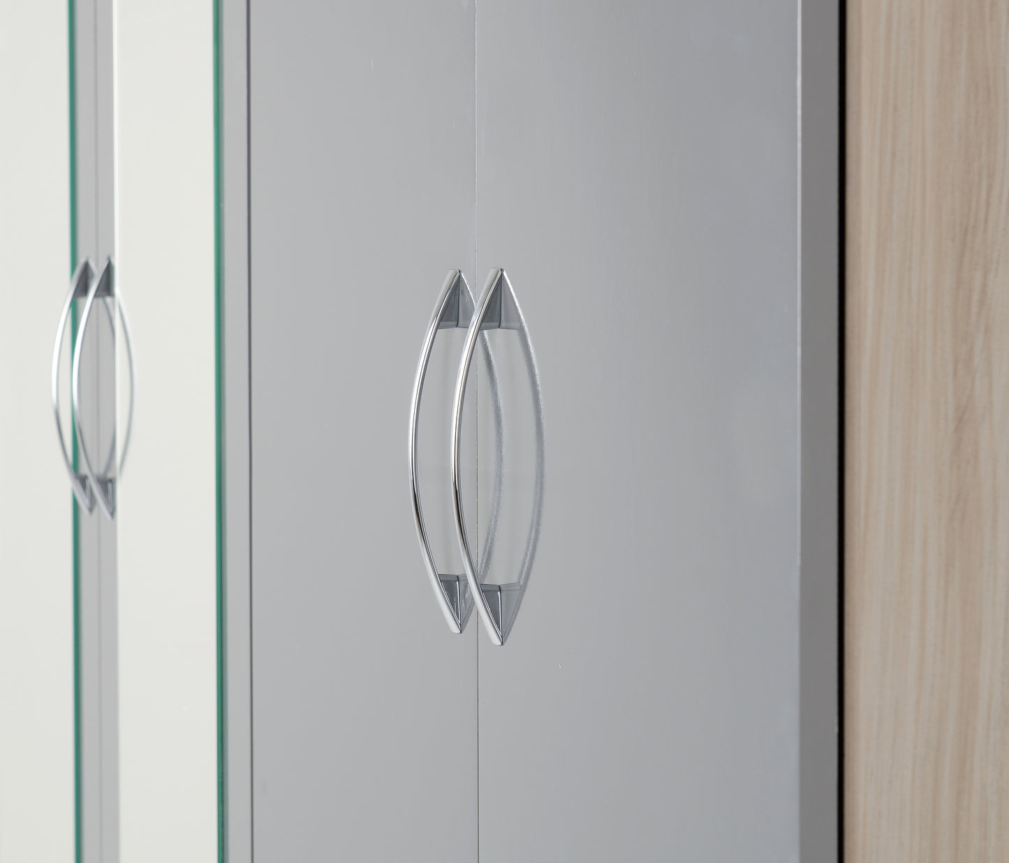 Nevada 4 Door 2 Drawer Wardrobe - Grey Gloss/Light Oak Effect Veneer