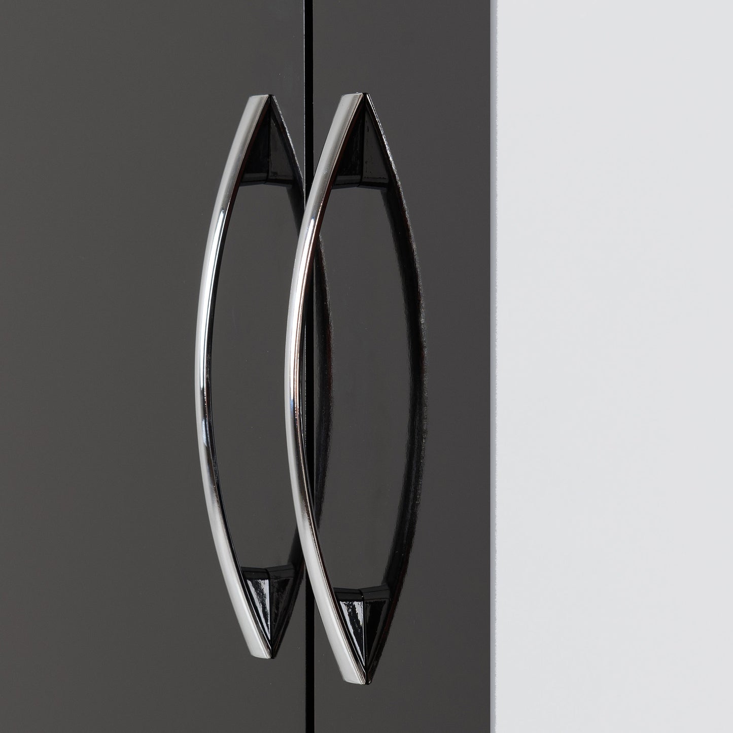 Nevada Mirrored 2 Door Wardrobe - Black Gloss