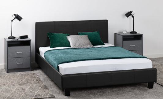 Prado 4'6" Bed - Black Pu